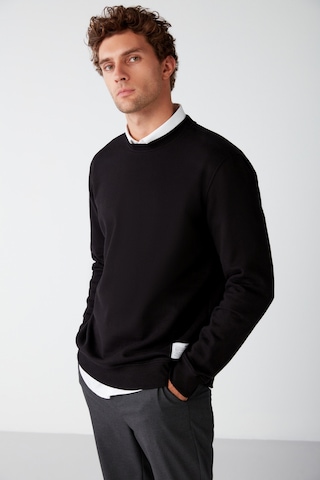 Grimelange Travis Erkek Yumuşacık Kumaşlı Regular Fit Yuvarlak Yakalı Siyah Sweatshirt