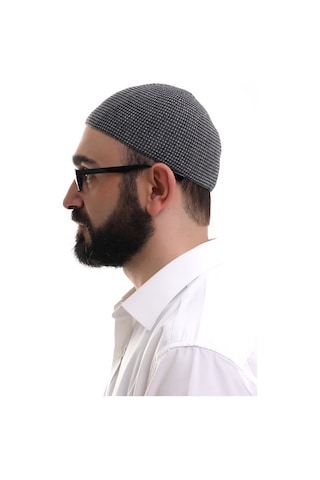 Siyah Kışlık Nokta Desenli Orlon Namaz Takkesi Siyah