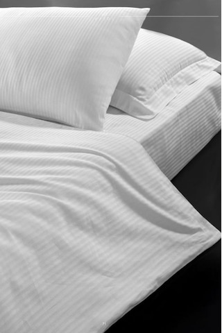 Varol Risus Serisi Otel Nevresimi (Yorgan Kılıfı) 200X220 83 Tel Beyaz