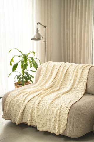 Krem Bej Müslin Tv Battaniyesi / Koltuk Şalı 130x170 Cm, 3 Katlı Noktalı, Çoban Dikişli Bej - Krem