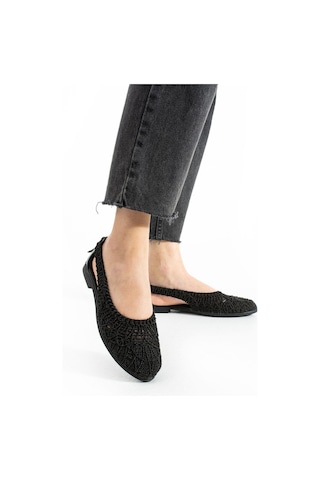 Siyah Yanı Açık Örgülü Sandalet Siyah