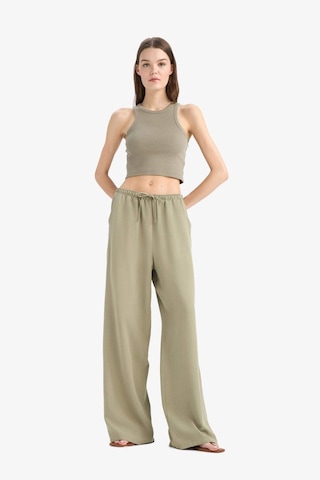 DeFacto Keten Karışımlı Palazzo Pantolon Wide Leg Geniş Bol Paça Üç Cepli Normal Bel Basic Düz Standart Boy C4545AX25SPKH459