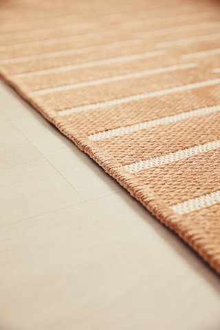 Ocean Home Textile Bej Renk Çizgi Desenli Şönil Halı Kilim 120 X 180 Cm