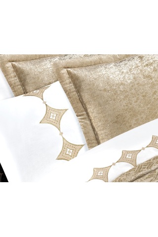 Goldroom Home Venessa 10 Parça Nakışlı Nevresim Takımlı Çeyiz Seti. Vizon