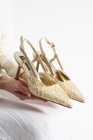 Lebibe Shoes Lısa Kadıngold Sivri Burun 7 Cm Topuklu Çiçek Dantel Desenli Rugan Slingback Ayakkabı Gold