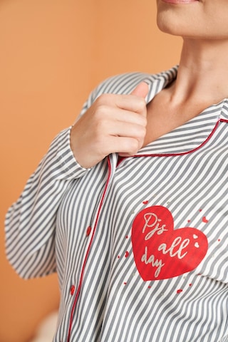 Pjs Kadın Önden Düğmeli Gömlek Yaka Çizgili Uzun Kollu Pijama Takım gri