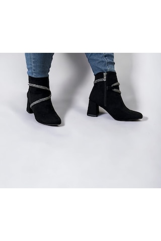 Lk Süet Topuklu Fermuarlı Parlak Cizgi Detaylı Bot Siyah