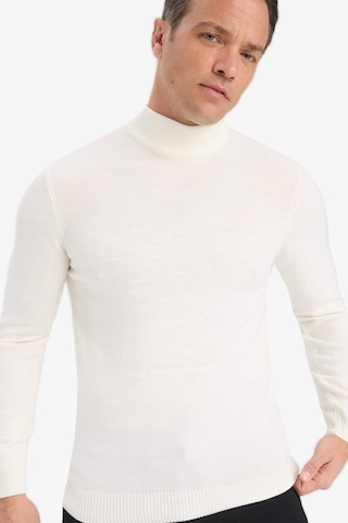 Defacto Slim Fit Dar Kesim Balıkçı Yaka Basic Düz Triko Kazak R1127az25wner100 Ekru