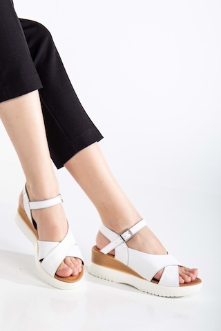 Analin Shoes Kadın Hakiki Deri Bilekten Bağlı Yüksek Taban Sandalet Beyaz