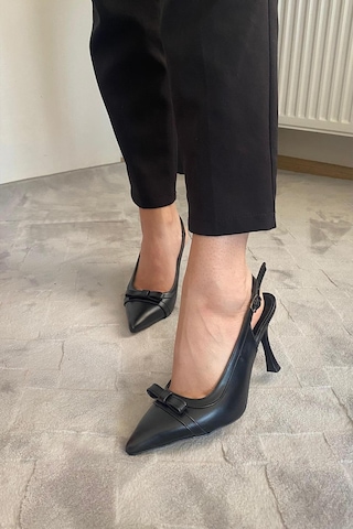 Preshley Kadın Madame Siyah Cilt Fiyonk Detaylı Arkası Acık 9 Cm İnce Topuklu Ayakkabı Siyah