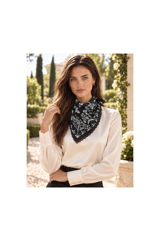 Tarzını Seç Siyah Gece Bahçesi Desenli Dantel Oya Kesim Fular / Bandana 70 X 70 Cm