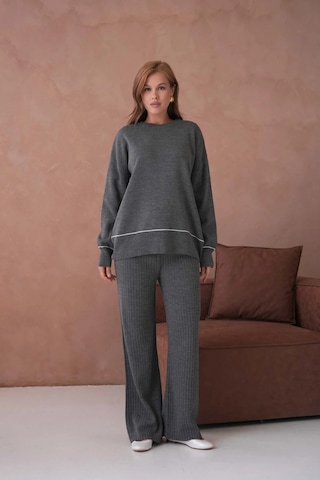 Kadın Bisiklet Yak Adüşük Kol Kazak Fitilli Pantolon İkili Triko Takım Antrasit