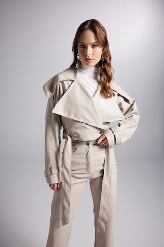 Holly Lolly Crop Model Astarlı Kemerli Neeko Deri Ceket Bej