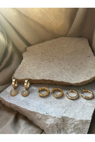 Altın Renkli Kalpli Yuvarlak Altılı Küpe Çok Renkli