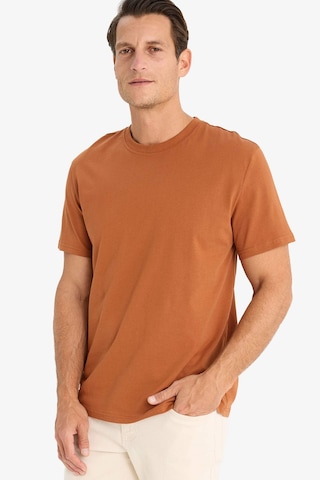 DeFacto %100 Pamuk New Regular Fit Bisiklet Yaka Basic Düz Kısa Kollu Tişört V7699AZ25SPBN407