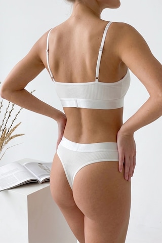 Hepsibayi Kadın Ekru Çıkarılabilir Pedli Fitilli Dantelli Bralet Takımı