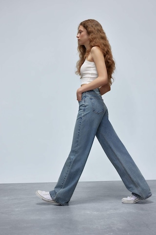 DeFacto Straight Wide Yüksek Bel Geniş Paça Uzun Jean Pantolon D7979AX25SPNM28