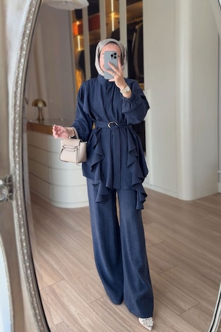 Ka Hijab Fırfır Detaylı Kuşaklı Takım - Lacivert