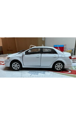 Oyuncak Metal Model Araba 1/36 Çek Bırak 2009 Toyota Corolla Beyaz