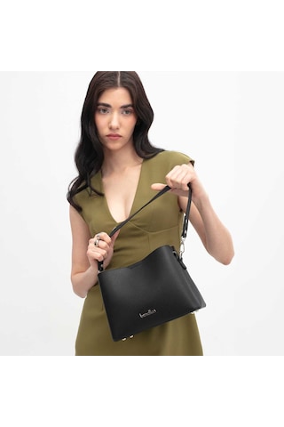 Siyah Omuz Çantası Kadın United Colors Of Benetton Bnt 1852 Benetton