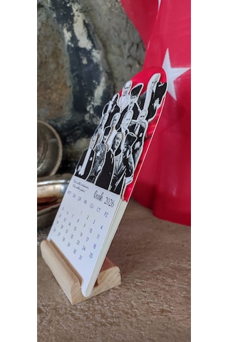 2026 Atatürk Takvimi Ahşap Ayaklı Atatürk Temalı Özel Tasarım Takvim, Atatürk 2026 Takvim