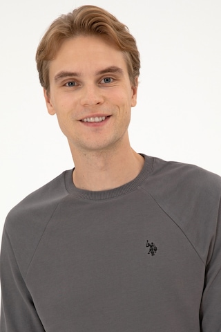 U.S. Polo Assn. Erkek Regular Fit Bisiklet Yaka Gri İnce Basic Sweatshirt 50313752-VR024