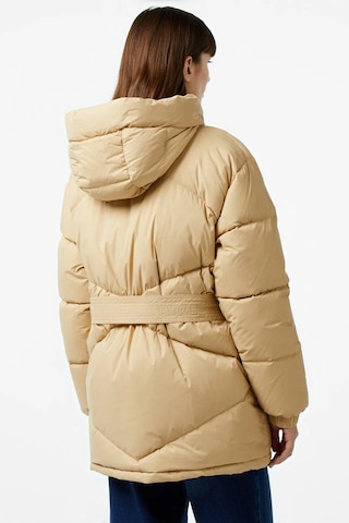 Lacoste Dik Yaka Kapitone Down Fill Jacket Dik Yaka Kapişonlu Kaz Tüyü Kadın Mont Bej Bej