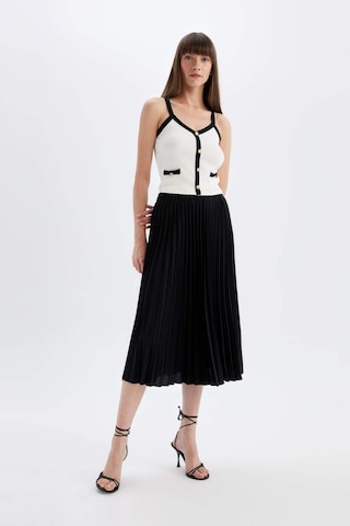 Defacto Esnek Belli Basic Düz Pilise Aerobin Midi Etek B9014AX24AUBK81 Siyah