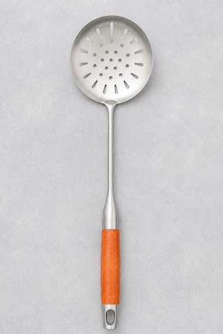 4'lü Japon Stil Servis Seti - Profesyonel 304 Kalite Paslanmaz Çelik - Ahşap Akasya Sap - Ekstra Kaliteli - Kepçe - Spatula - Kevgir Krom
