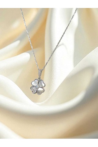 Detaylı Yonca Figürlü 925 Ayar Gümüş Kolye Zarif Ve Şans Sembolü Tasarım Gümüş