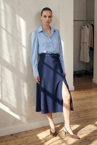 Sateen Kemerli Yırtmaç Detaylı Kloş Etek - Lacivert-137418