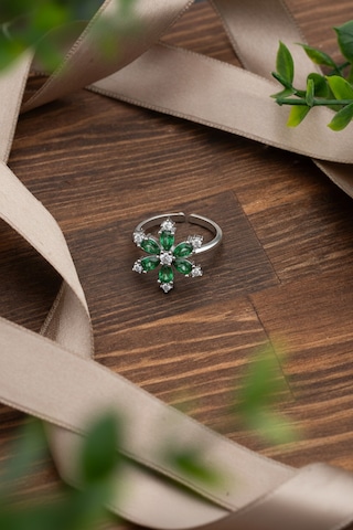 925 Ayar Zümrüt Taşlı Rodyum Lotus Çiçeği Ayarlanabilir Gümüş Yüzük Rr10027 Gümüş