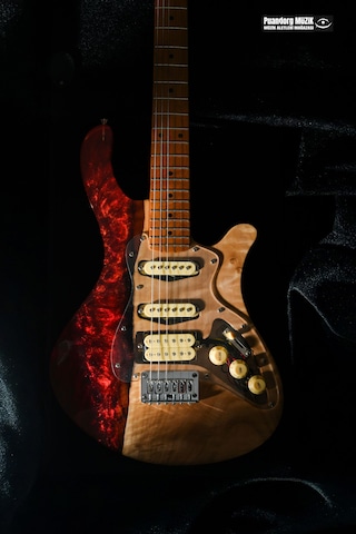 Elektro Gitar Custom Epoksi & Yıllanmış Ağaç Kişiye Özel Kırmızı