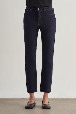 Mizalle Kesikli Mom Fit Denim Lacivert Pantolon Lacivert