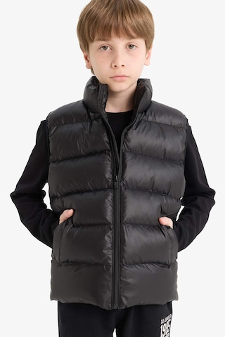 Defacto Erkek Çocuk Su İtici Fermuarlı Dik Yaka Şişme Yelek F3092a825aubk27 Siyah