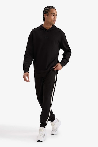 DeFactoFit Standart Fit Kapüşonlu Skuba Dalgıç Kumaş Sporcu Sweatshirt D7364AX25SPBK81
