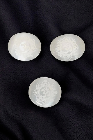 Ohm Sembolü Beyaz Selenit Masaj Terapi Taşı - Oval