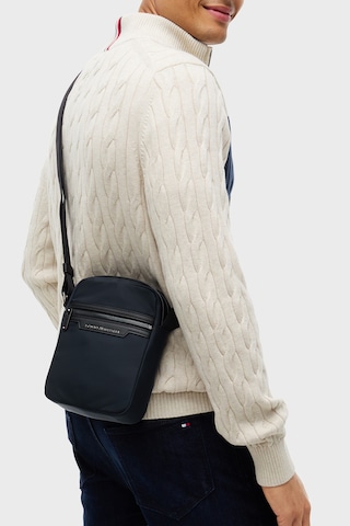 Tommy Hilfiger Logolu Ayarlanabilir Askılı Çanta Erkek Çanta Am0am14688 Dw6 Lacivert