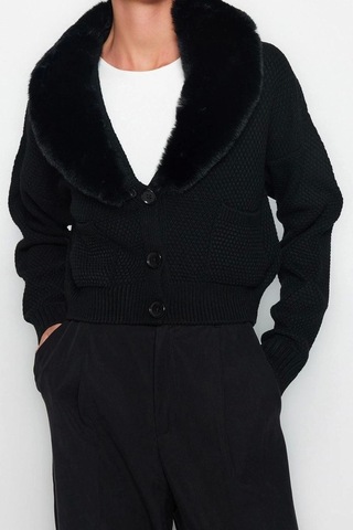 Frm Kadın Moda Şık Crop V Yaka Regular Crop Kürk Detaylı Triko Hırka Siyah