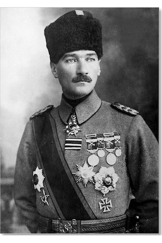 Cakasepetim Atatürk Kalpaklı Madalyalı Ahşap Mdf Tablo