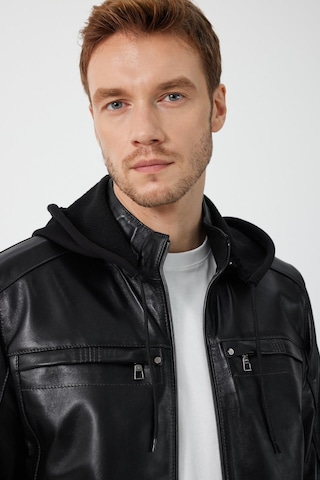 Demar Siyah Deri Mont 001