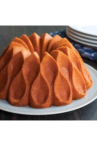 Nordicware Taç Bundt Kek Kalıbı Gold