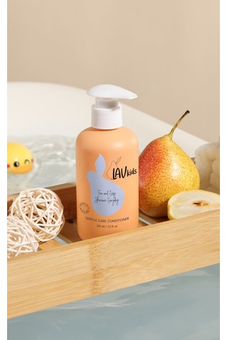 Lav Kids Çocuk Nemlendiricili Saç Bakım Kremi 215 ML