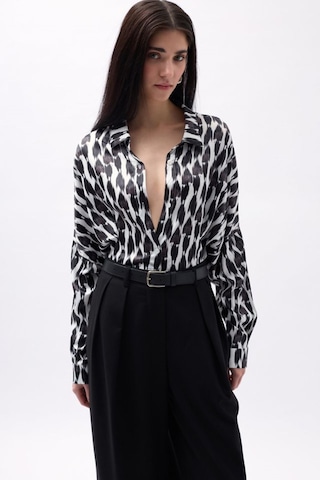 Desenli Crop Gömlek Siyah