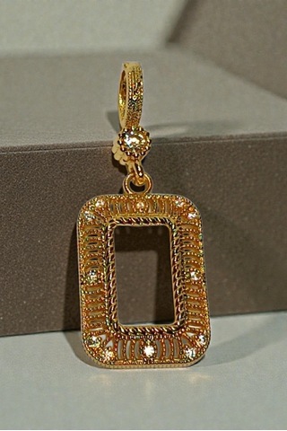 22 Ayar Altın Kaplama Zirkon Taşlı Gram Kasa Kolye Ucu 2.5 Cm Gold