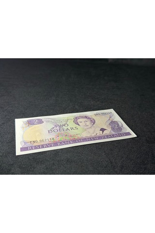 Kraliçe Elisabet Iı Yeni Zelenda 2 Dolar P 170b Seri End No 962118 Unc Çil