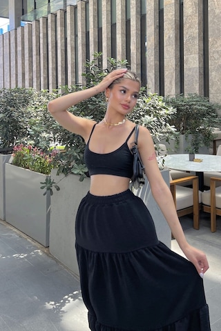 Siyah Pileli Katlı Maxi Etek Siyah