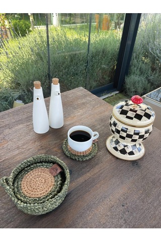 4 Adet Yuvarlak Kılfılı Bardak Altlığı- Leke Tutmaz- Naturel-yeşil 13x13 Cm Yeşil
