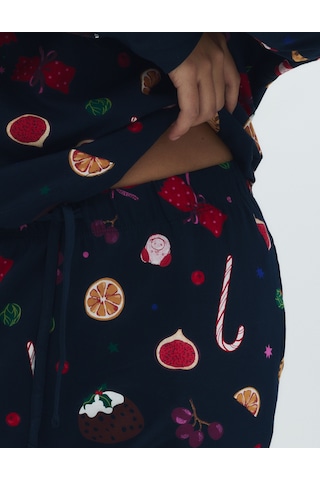 Marks & Spencer Saf Pamuklu Yılbaşı Desenli Pijama Takımı T37002275J Lacivert