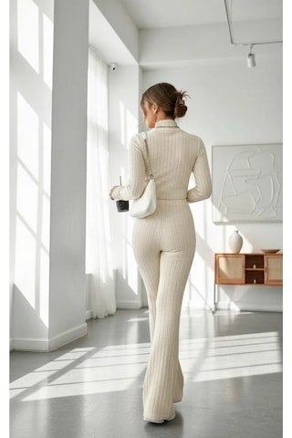 Luxstoree Kadın Ekru Çizgili Boğazlı Crop Top Ve Yüksek Bel Eşofman Takımı Spor Şık Kombin Çok Renkli